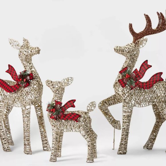 WONDERSHOP DEER FAMILY - Picture 2 of 2